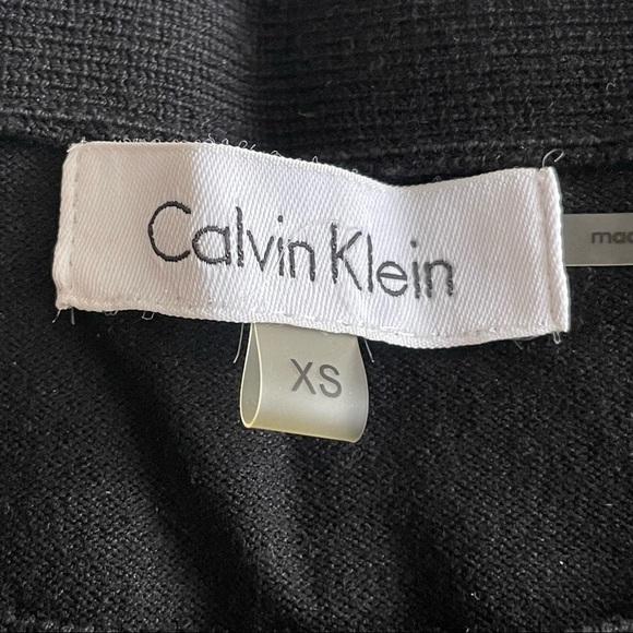 ✅3X Host Pick✅ Calvin Klein Sweater, XS - Picture 4 of 7
